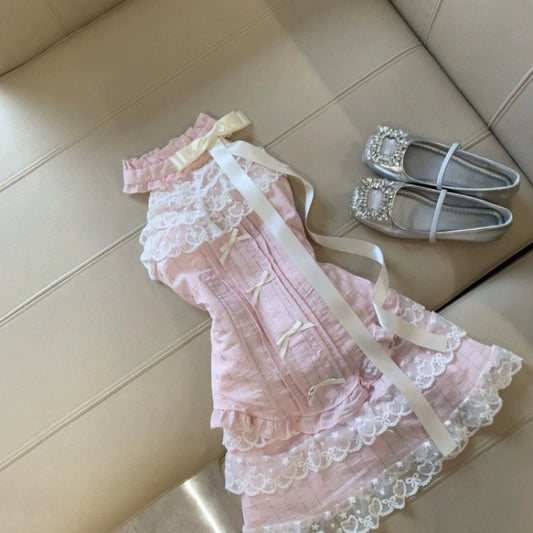 เซ็ตเสื้อฮอลเตอร์ลูกไม้สีชมพู + กระโปรงชั้น ๆ