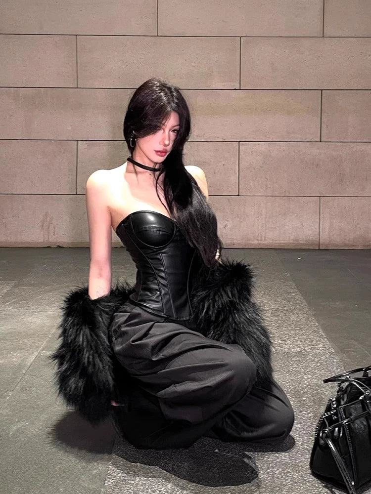 เกาะอกโครงหนัง PU สีดำ ฟิตเข้ารูป สไตล์สาวแซ่บ